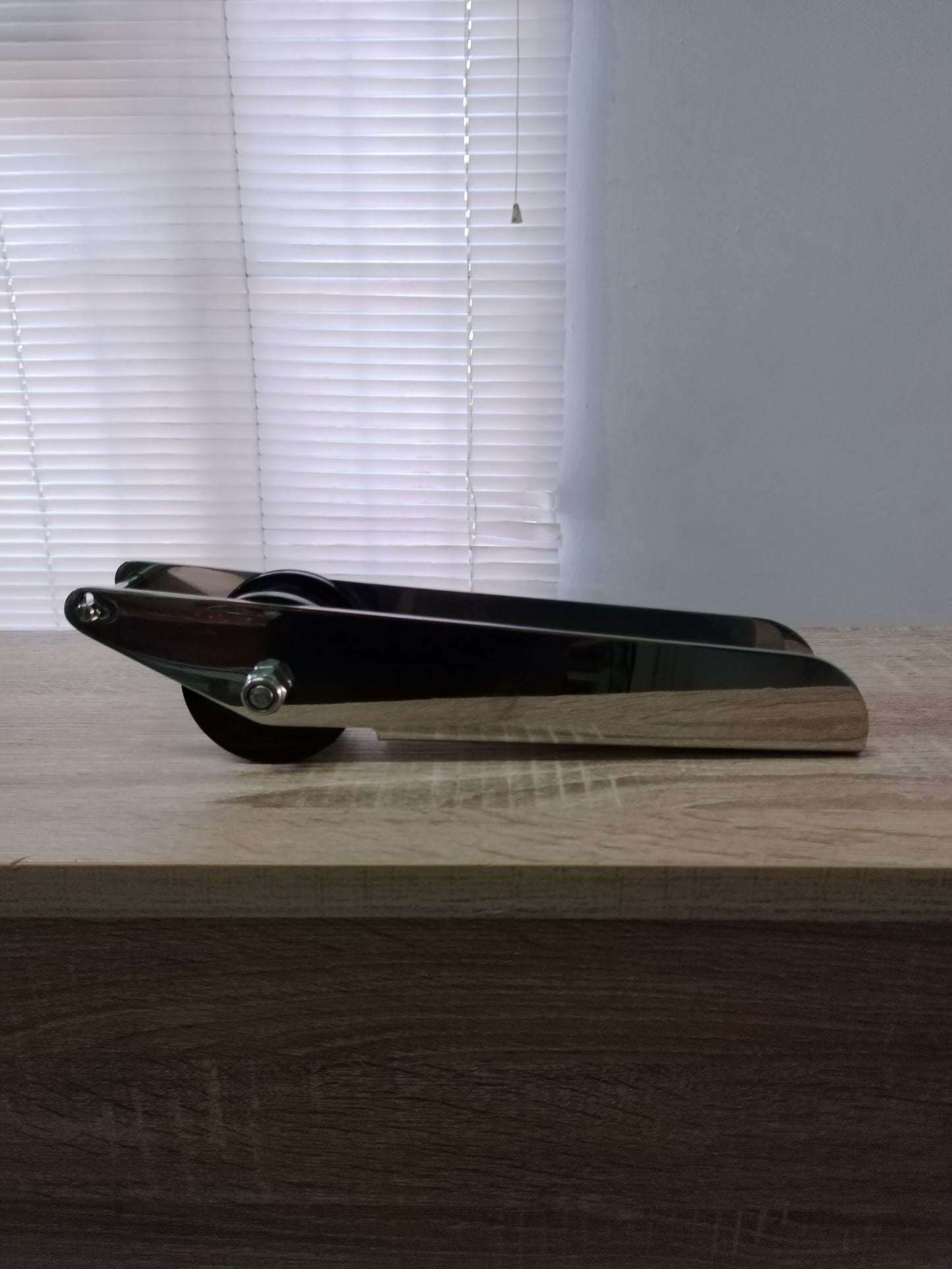 Seaflo Medium Bow Roller
