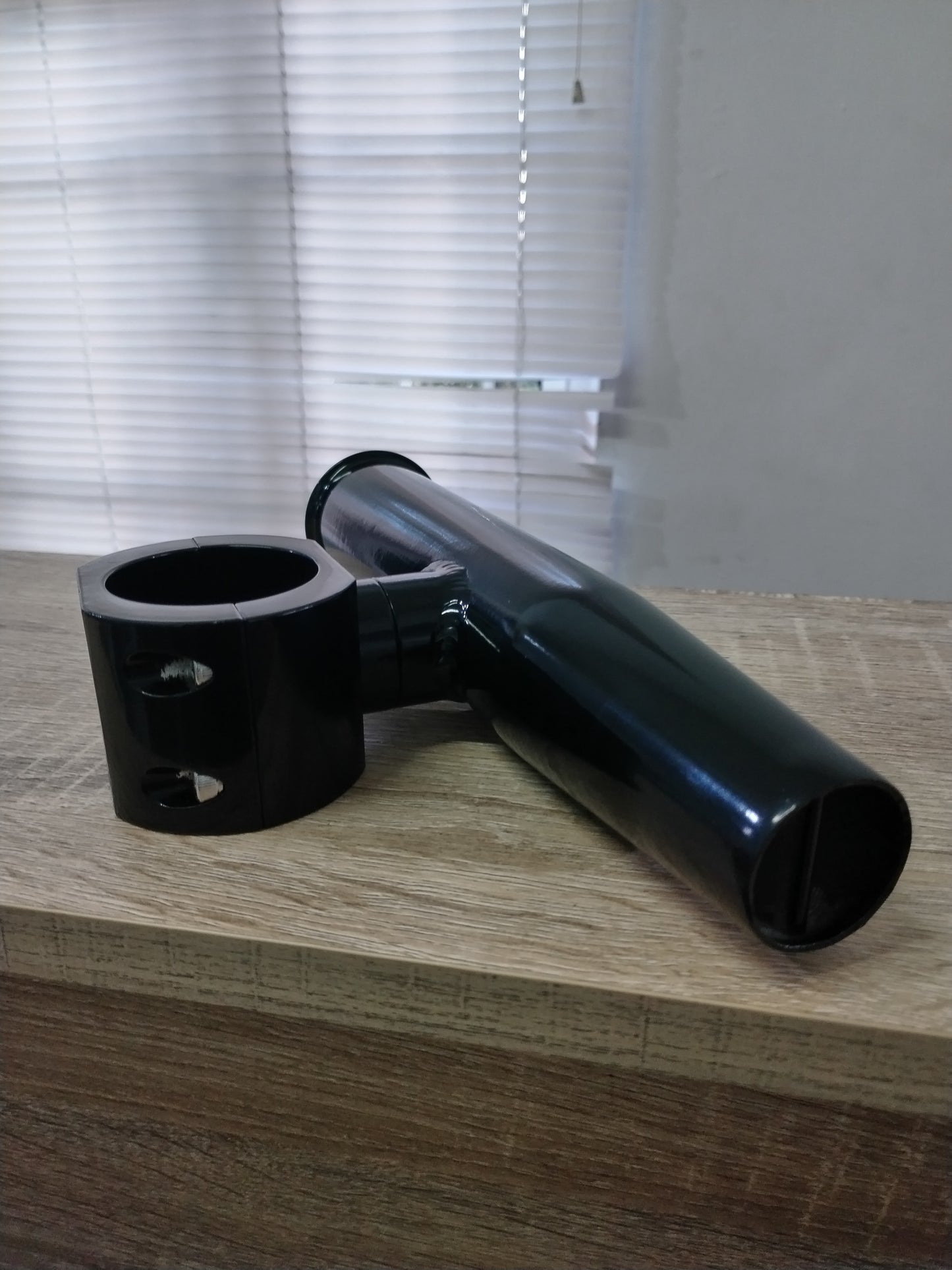 Single Rod Holder Black
