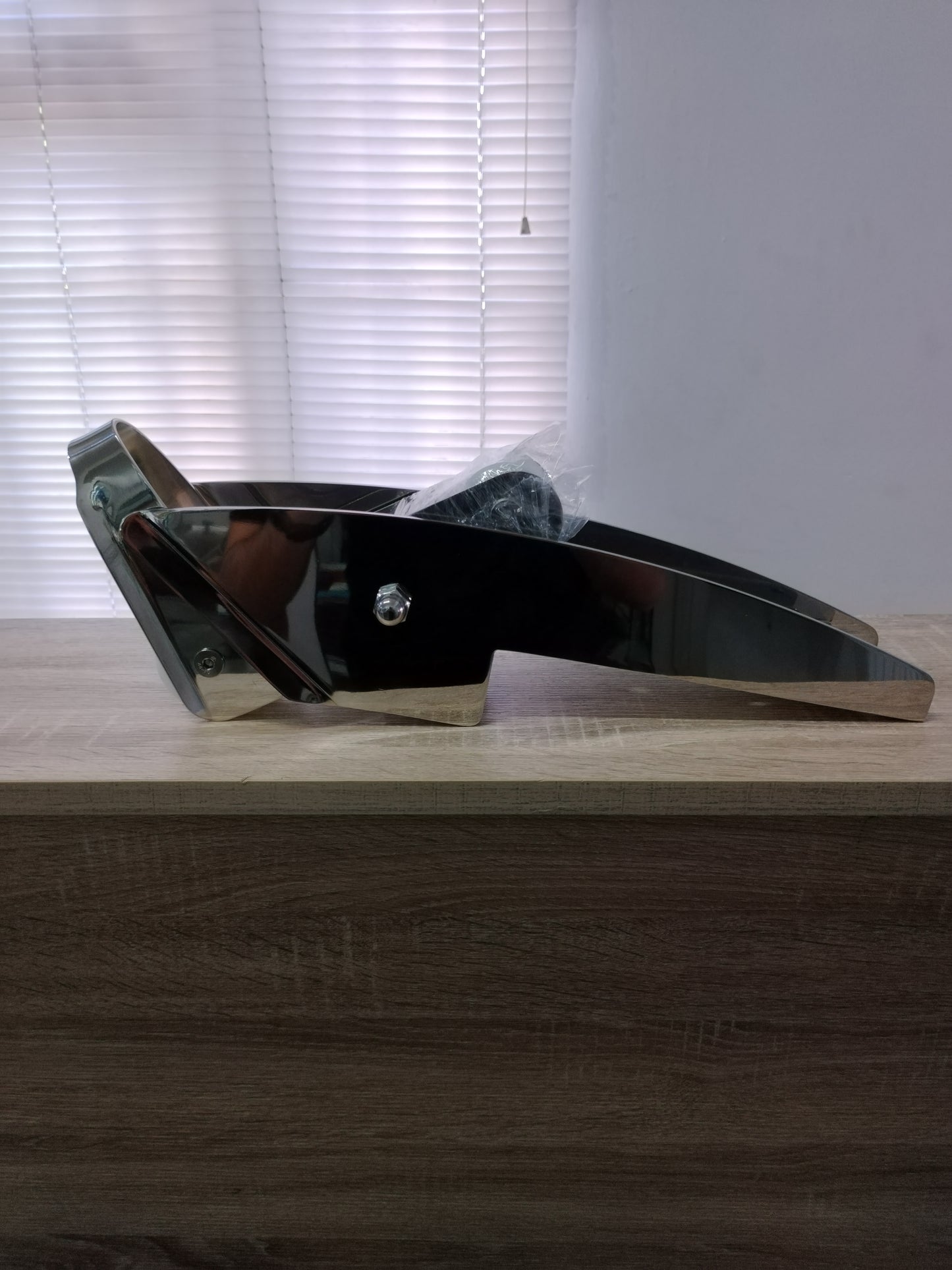 Seaflo Self-Launching Bow Roller