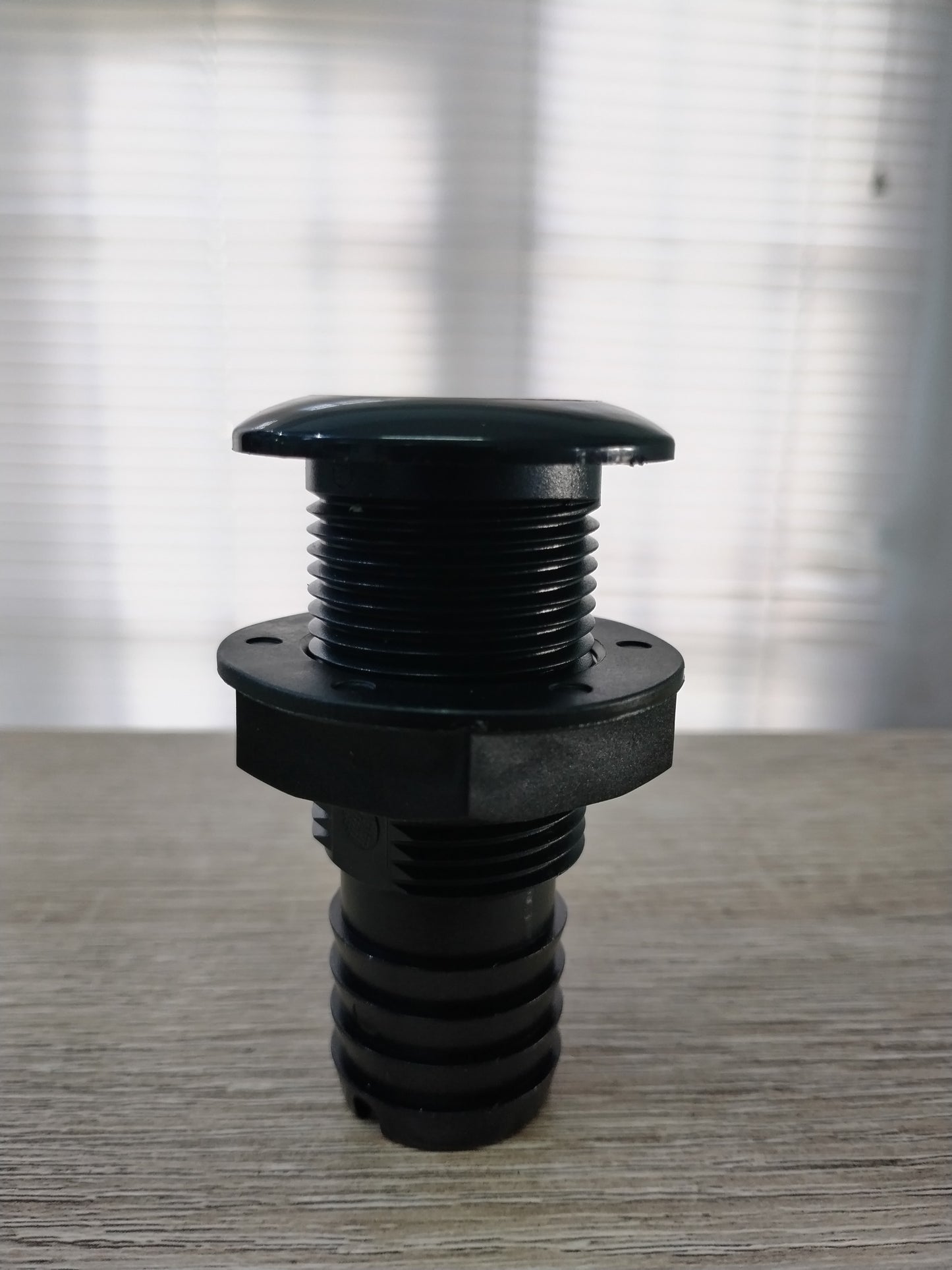 Seaflo Thru Hull 1" 1/8