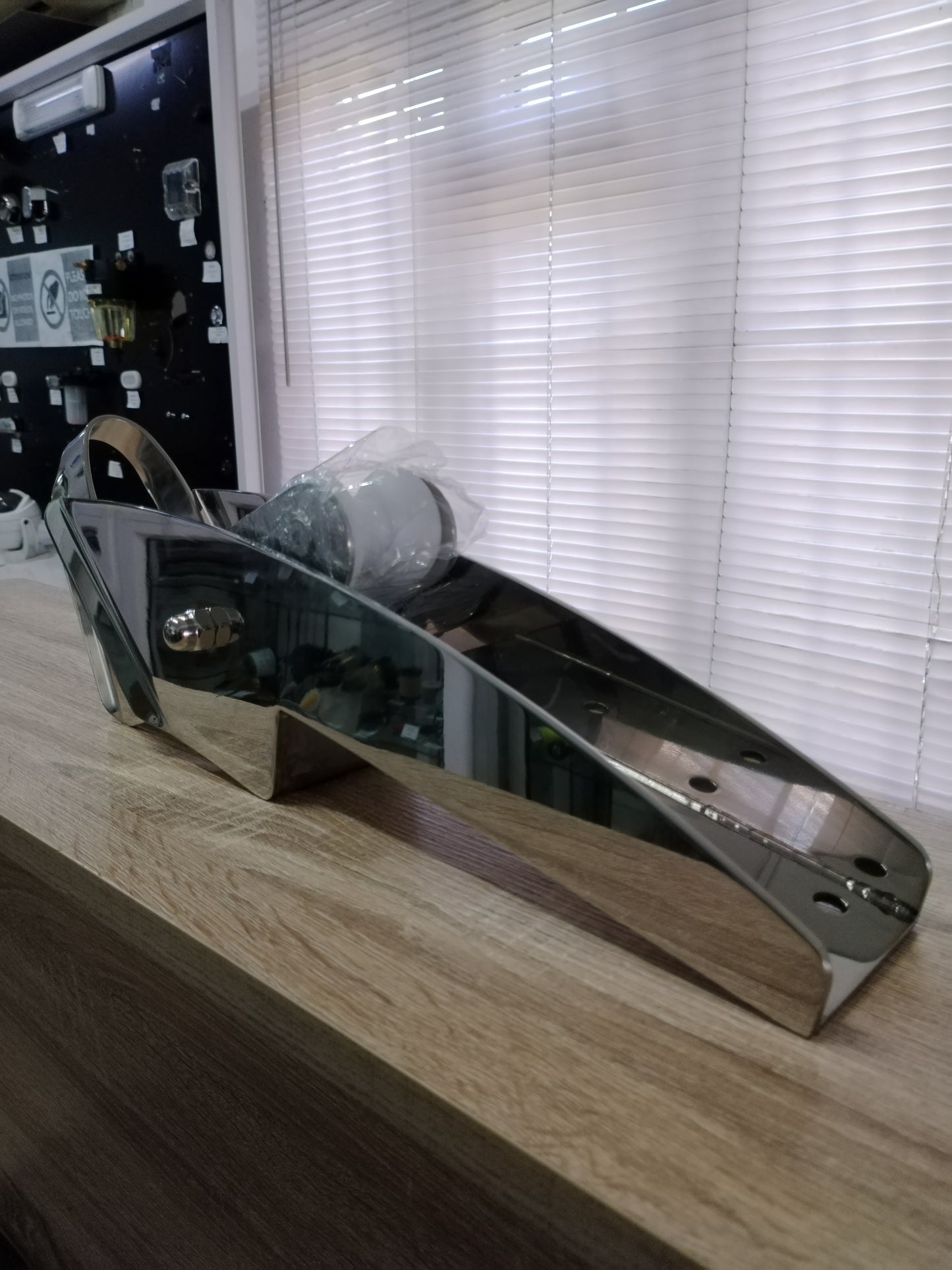 Seaflo Self-Launching Bow Roller