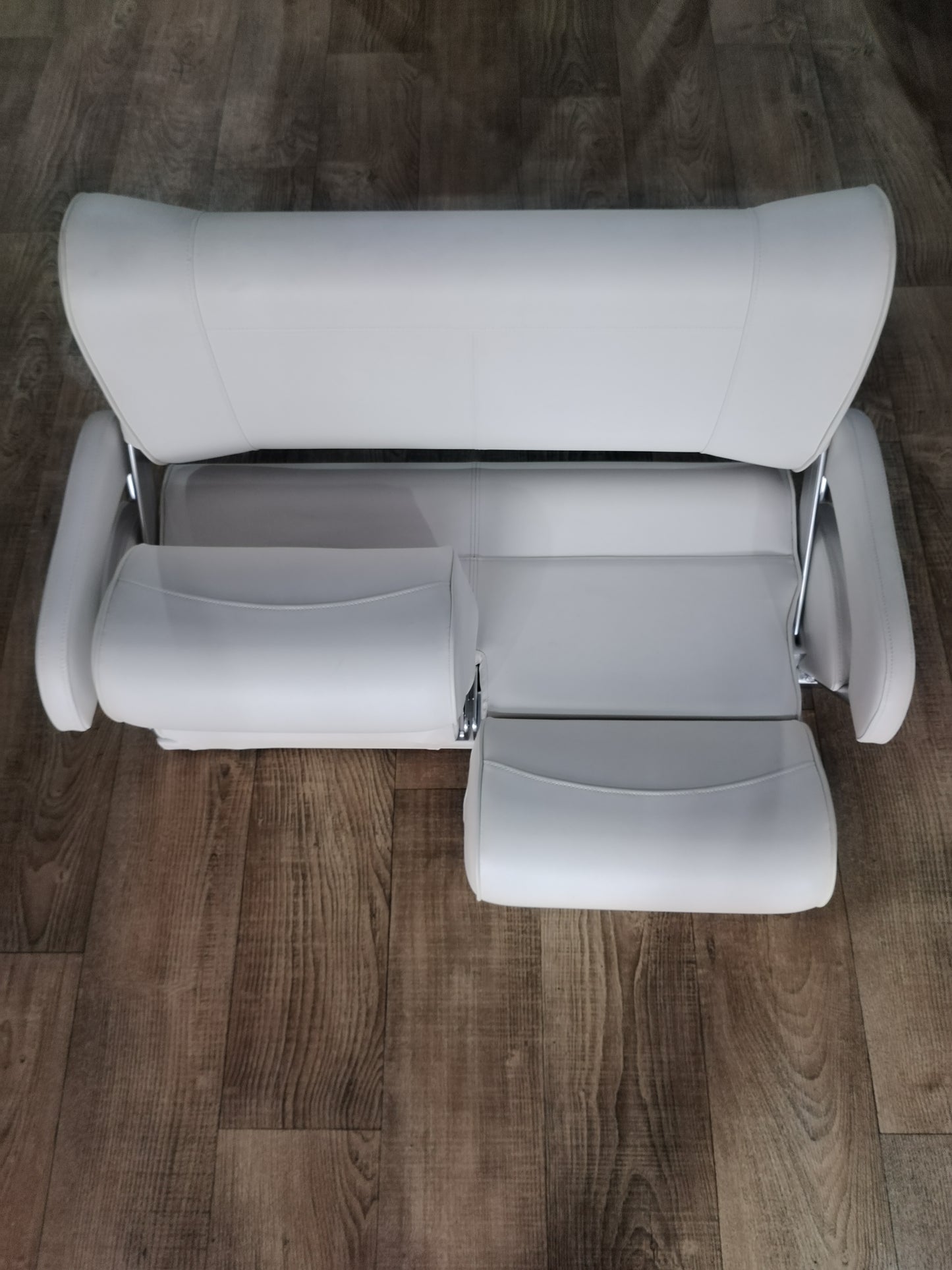 Double Flip Back Seat white with bolster