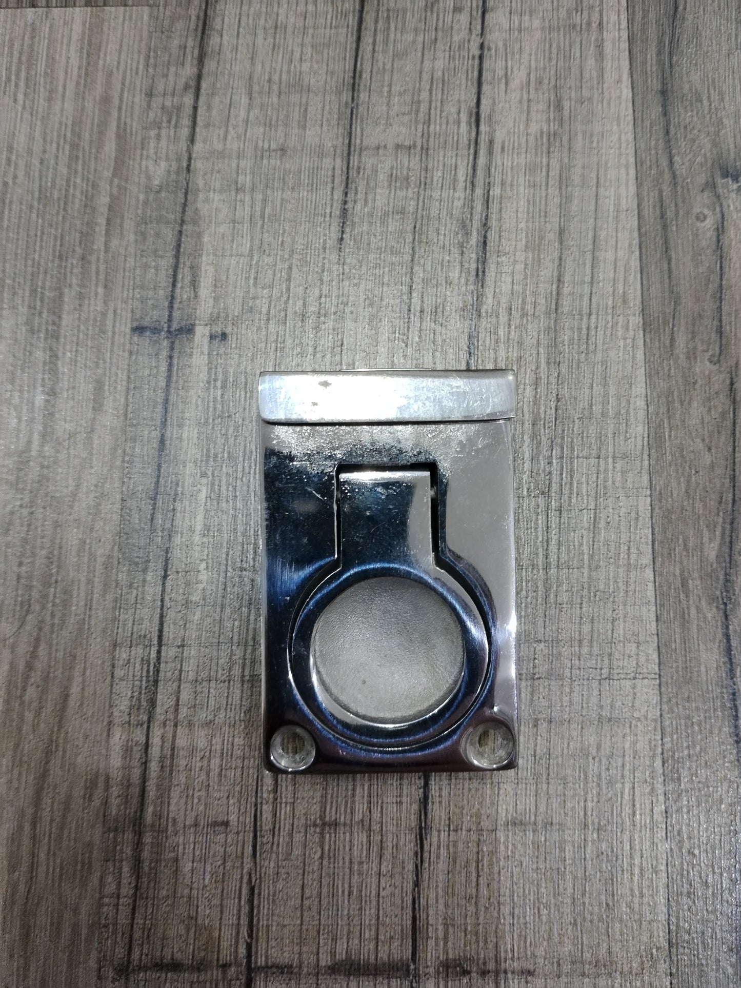 Pull Ring with Hatch