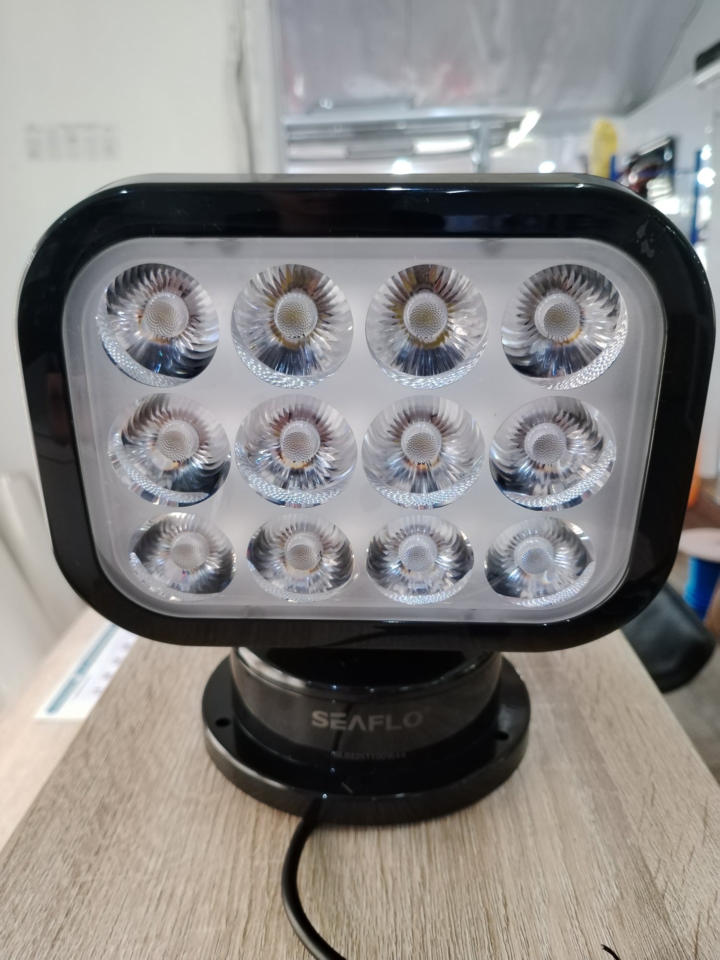 Seaflo Remote Control Led Searchlight wired remote Black