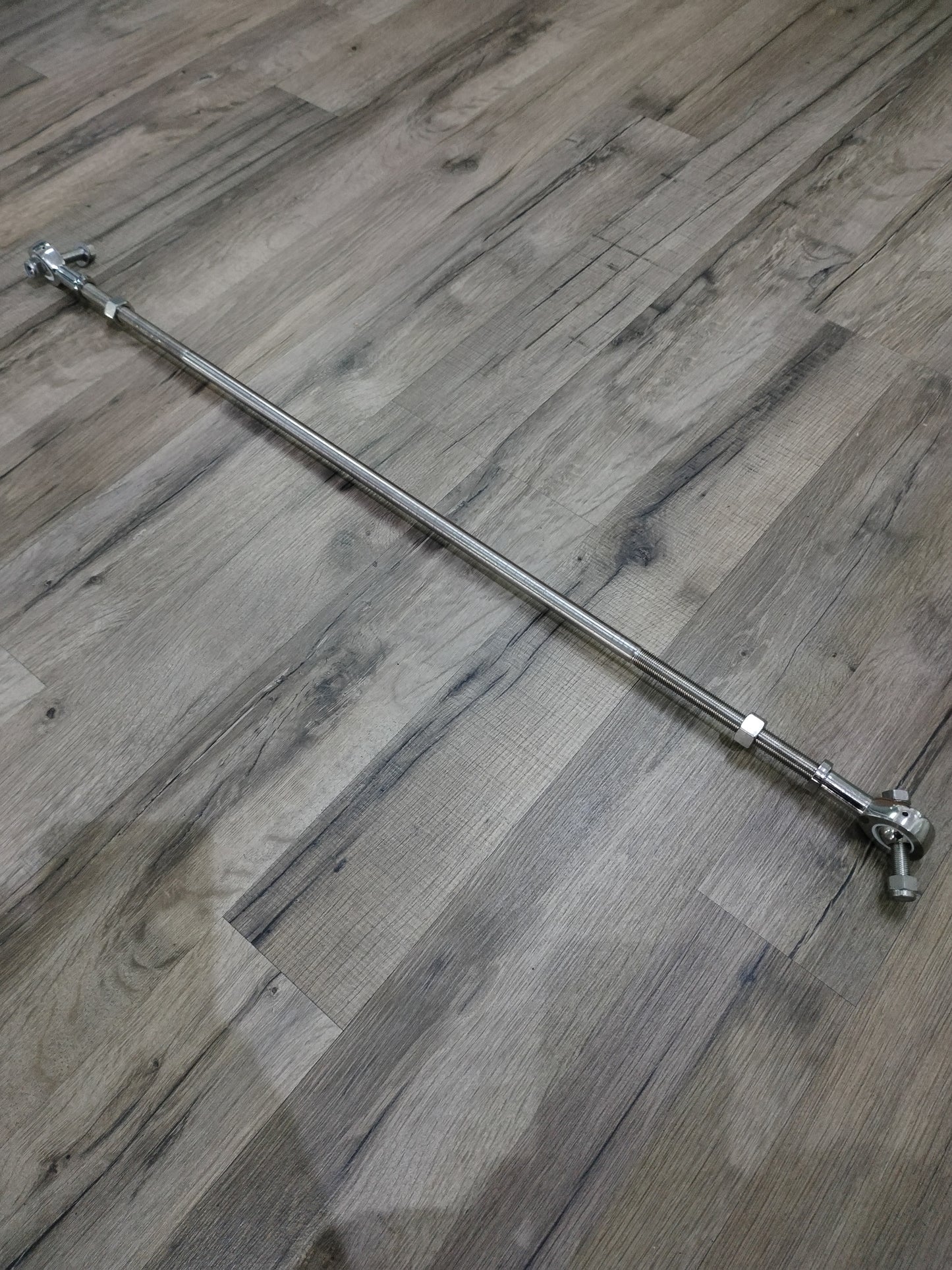 Tie bar 28" to 32