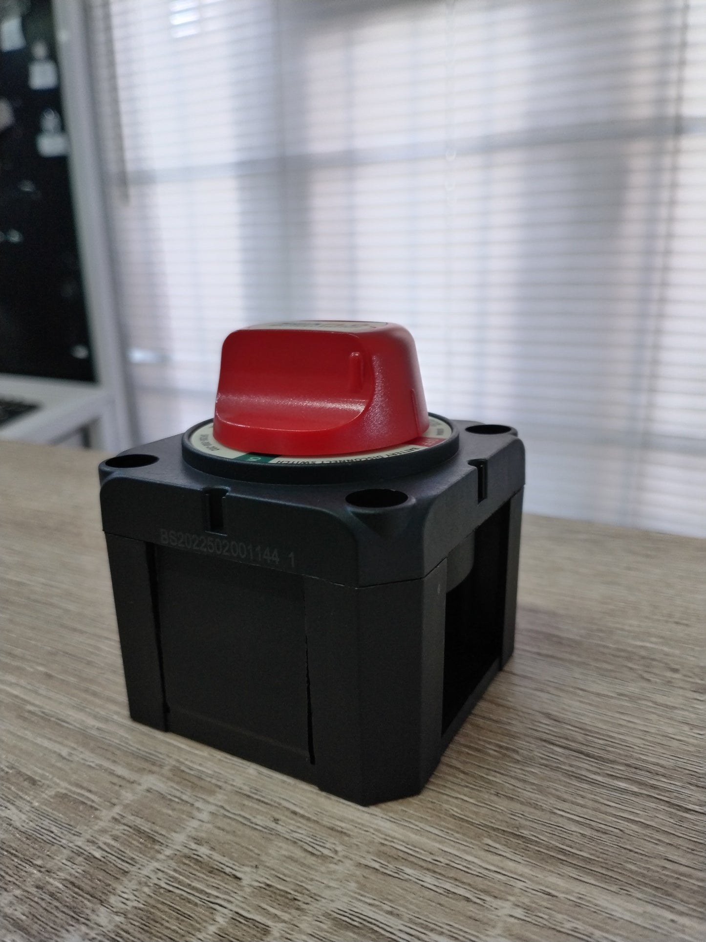 Seaflo Single Circuit Battery Switch